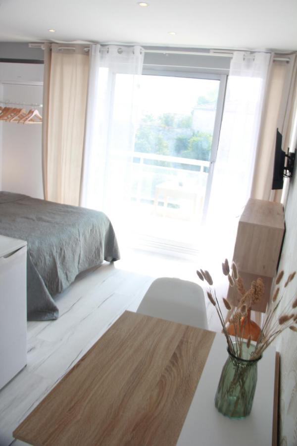 Les Palmiers - Appartement Avec Piscine Proche Plages - Wifi Et Clim Антиб Экстерьер фото
